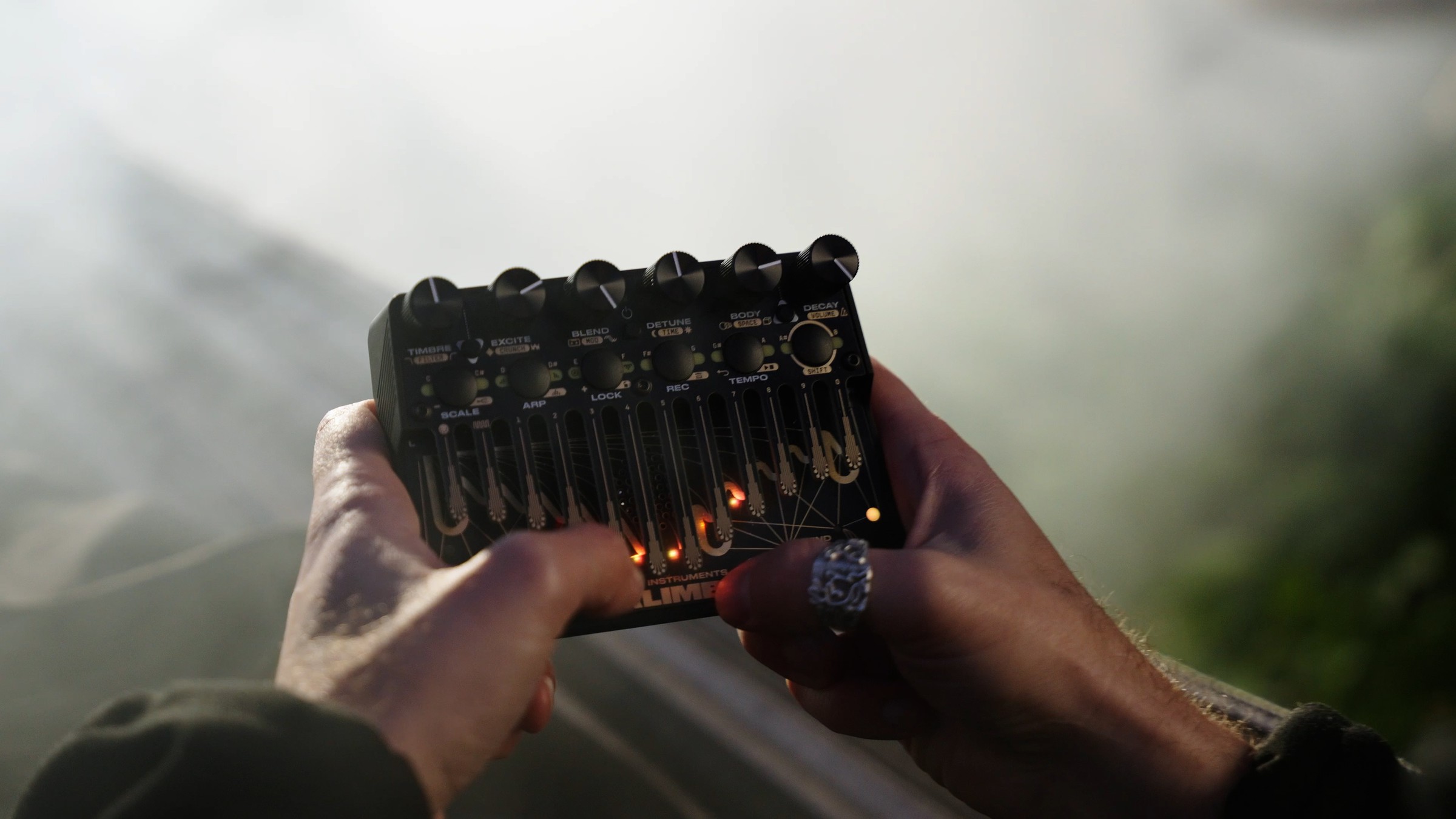 https://bastl-instruments.com/thumbs/home/bastl-kalimba-foggy-2400x1350-q75.jpg